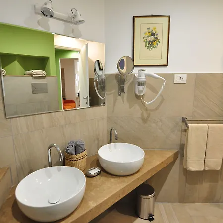 Alojamento de Acomodação e Pequeno-almoço Delco Nápoles