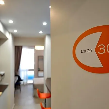 Delco 4* Napels