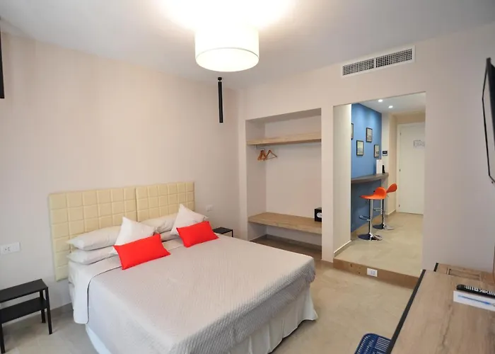 Delco Nocleg ze śniadaniem Neapol