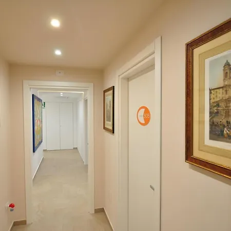 Nocleg ze śniadaniem Delco