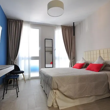 Nocleg ze śniadaniem Delco Neapol